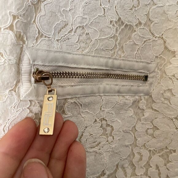 Artigil Ivory Lace Big Girls dress sz-16 - Picture 5 of 13